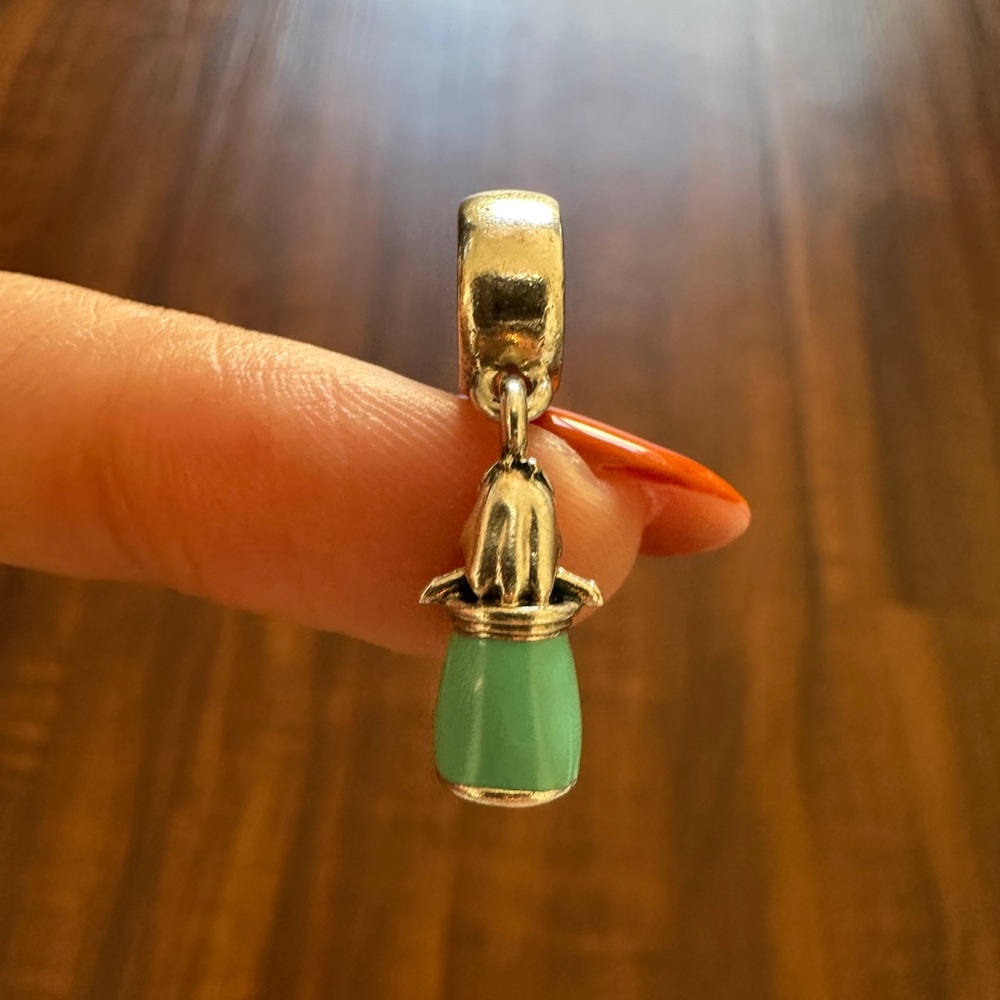 RETIRED Pandora Charm - Disney Alice's Magic Potion Dangle - Picture 4 of 8